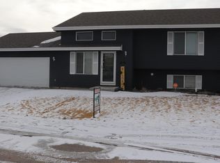1729 Omaha Trl, Bar Nunn, WY 82601
