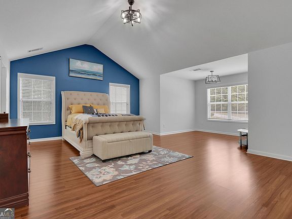 5th image of 981 Wisteria View Ct