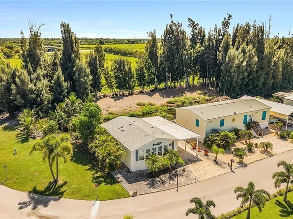 7334 Drum Dr, Saint James City, FL 33956