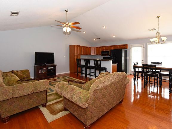 4th image of 8102 Spice Tree Way