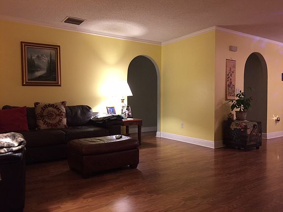 2nd image of 1182 SW Del Rio Blvd