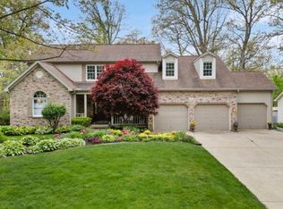 821 Red Oaks Ln, Lafayette, IN 47909
