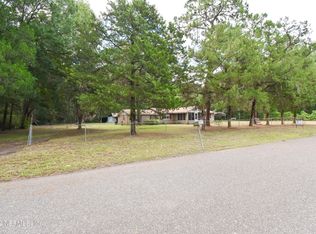 11137 Pine Estates Dr, Jacksonville, FL 32218