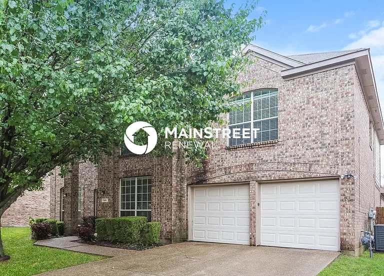 749 Mulberry Ln — Photo 1
