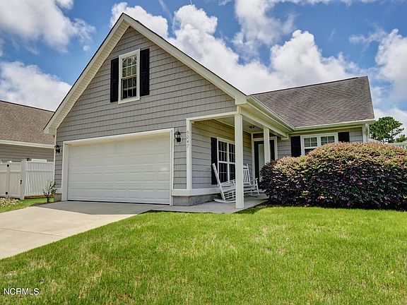 2nd image of 5047 Glen Cove Drive SE