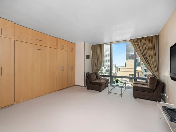 641 5th Avenue image 25 of 57