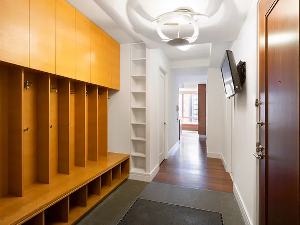 30 West Street image 6 of 16