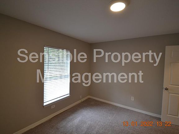 4th image of 6416 N 49th St