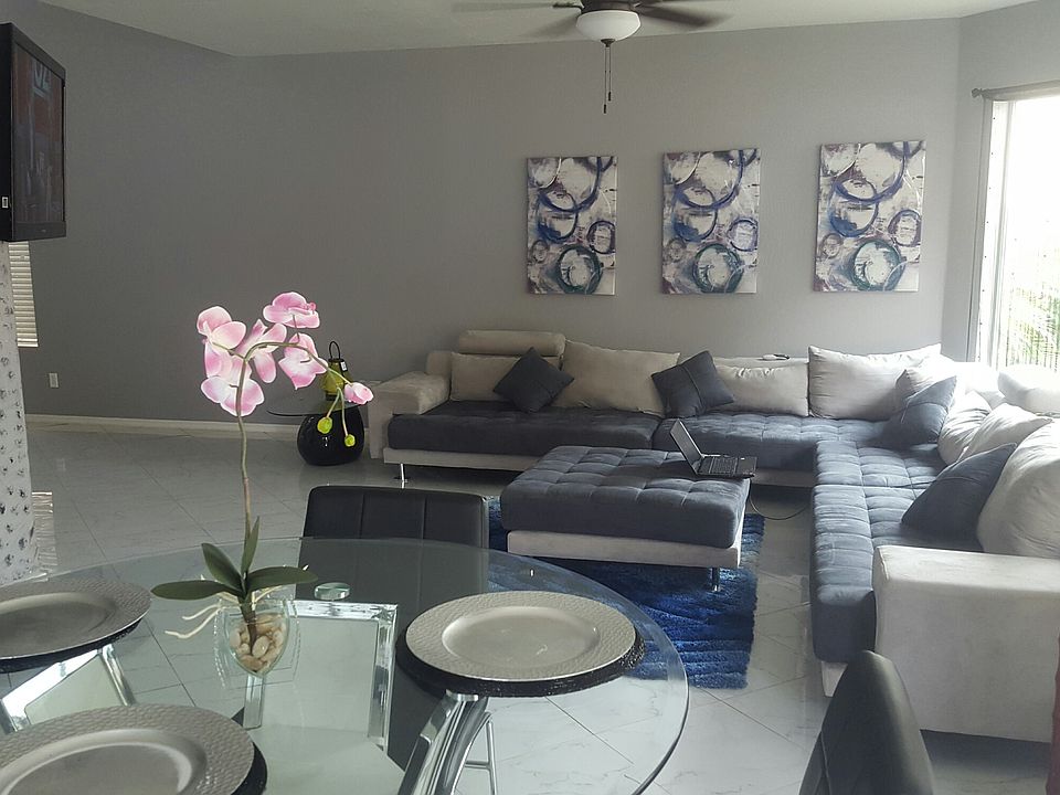 1st image of 4418 E Glenhaven Dr