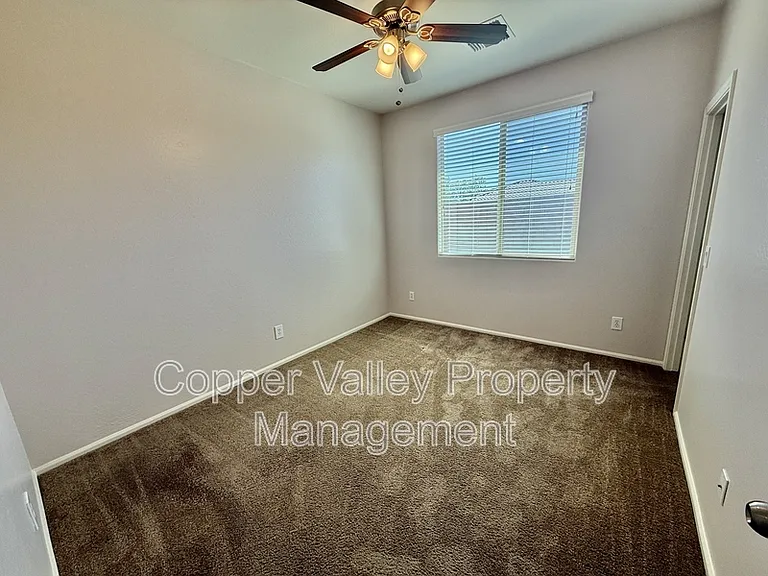 5511 W Desperado Way — Photo 10