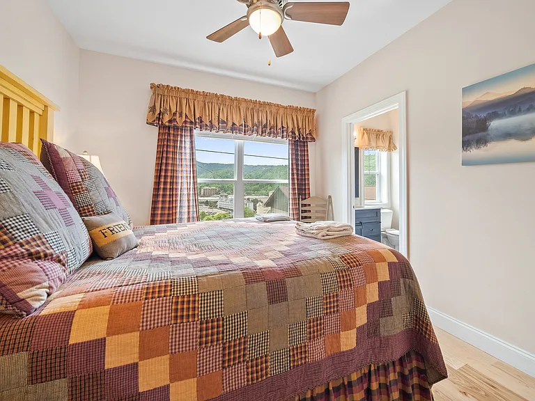 327 E Holly Ridge Rd — Photo 19
