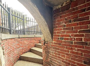 159 State St APT 1B, Portsmouth, NH 03801