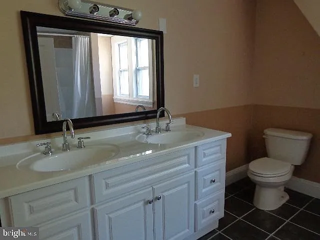 25 Montrose Ave #7 — Photo 15