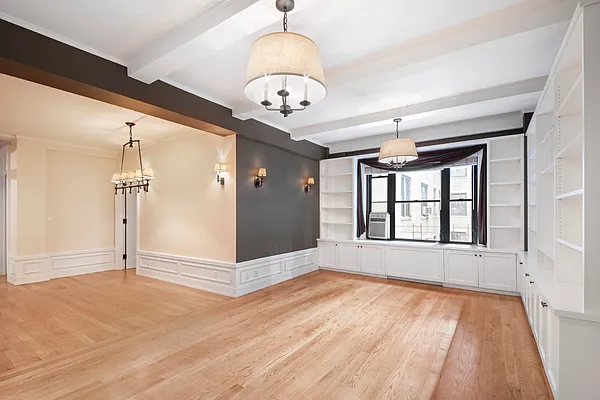 Sold by Compass | media 2