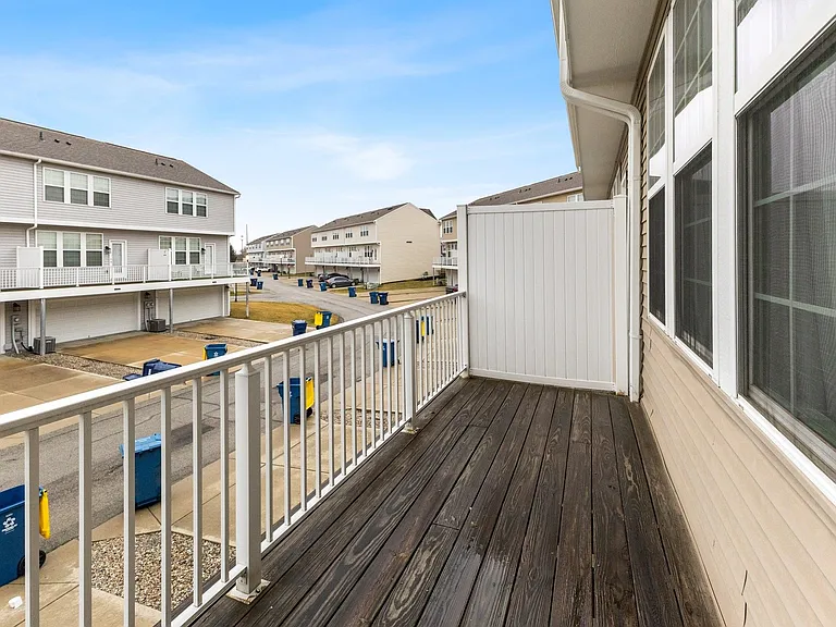 12780 Tamworth Dr — Photo 20