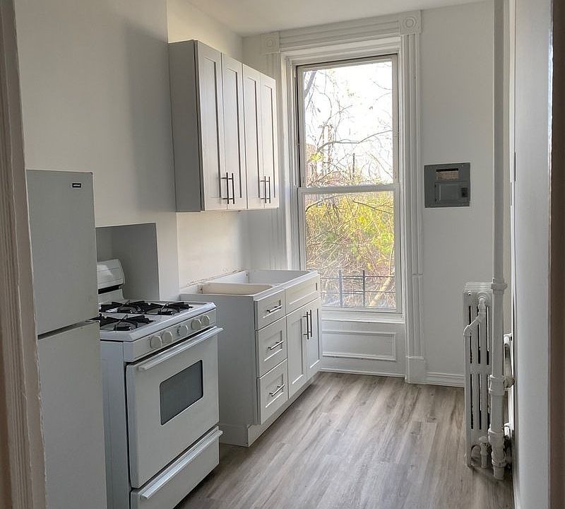 1st image of 358 7th Ave #1A