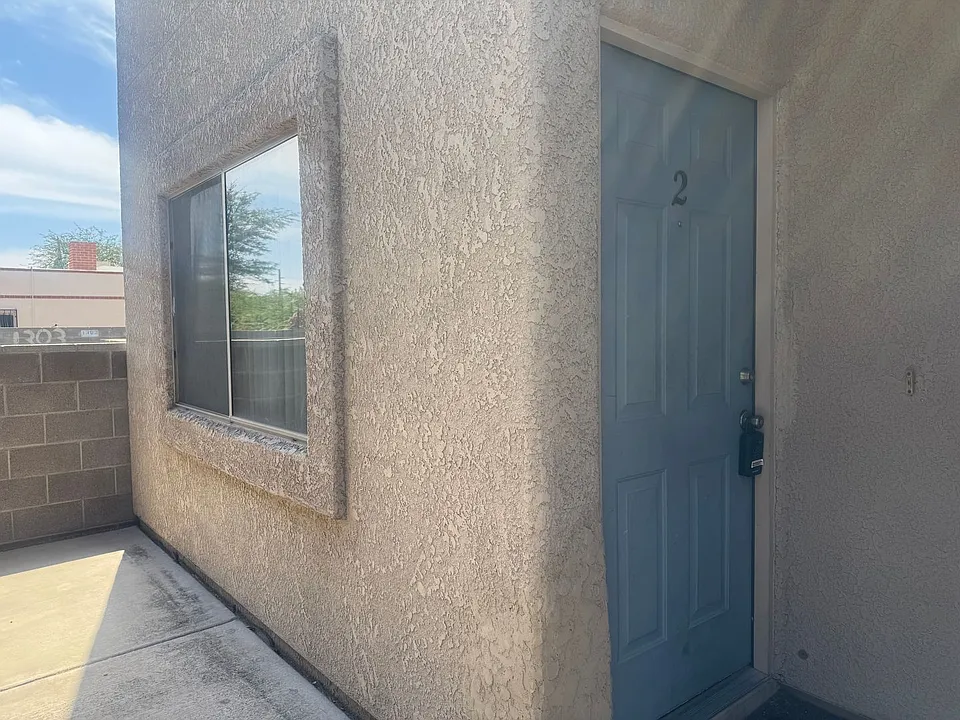 4046 E Fairmount St #1-4