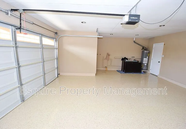 341 Julian St — Photo 10