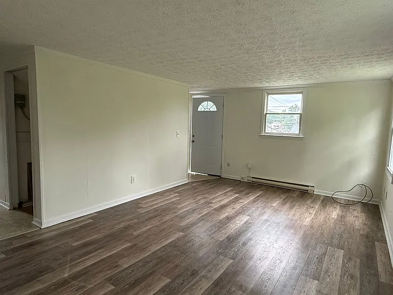 224 Lamont St — Photo 20