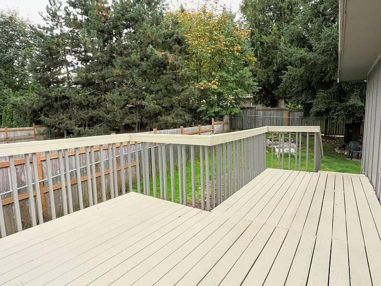 10404 Fruitland Ave E — Photo 9