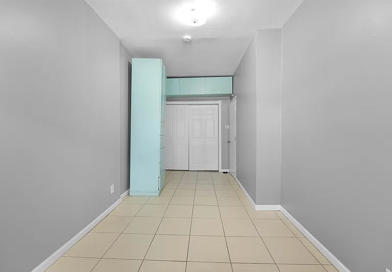 6113 Washington St #3 — Photo 3