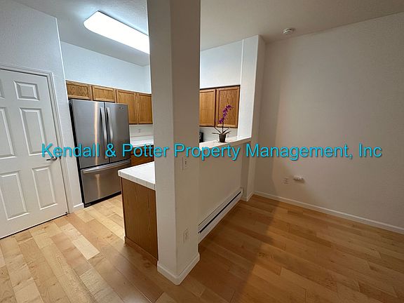 3rd image of 212 Everson Dr