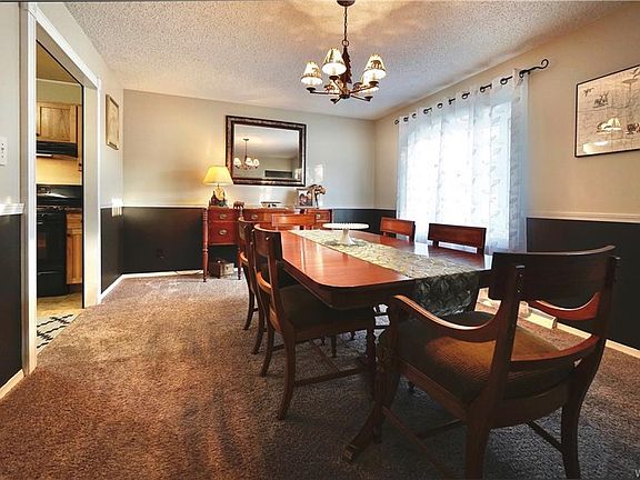 5th image of 109 Penarrow Dr