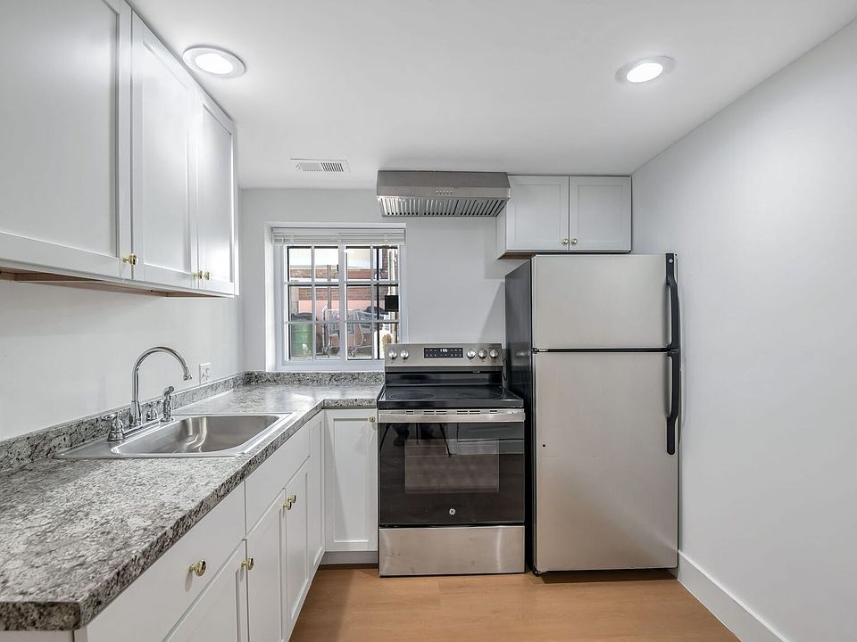 1st image of 648 Keefer Pl NW #Ll