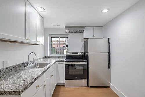 648 Keefer Pl NW #LL Photo 1