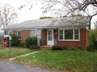 340 N Lee St, Woodstock, VA