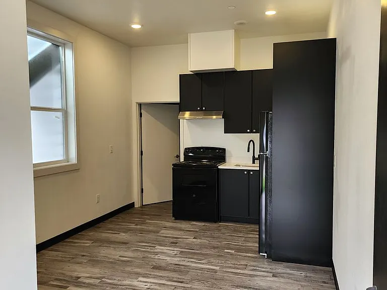 8333 Dallas Ave S — Photo 14