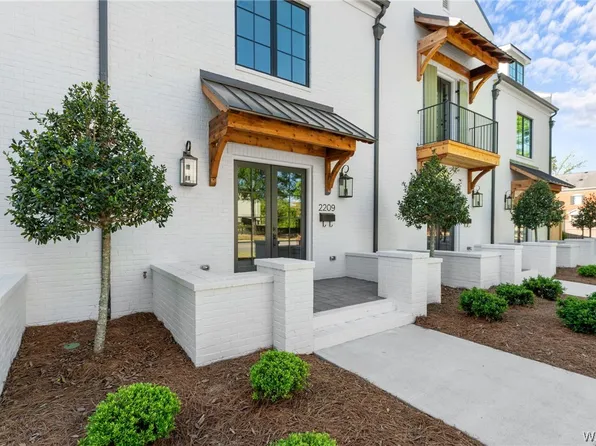 2209 Paul W Bryant Dr, Tuscaloosa, AL 35401