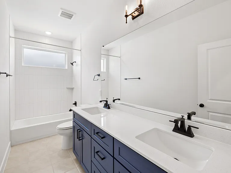 1608 Kit Cir — Photo 21