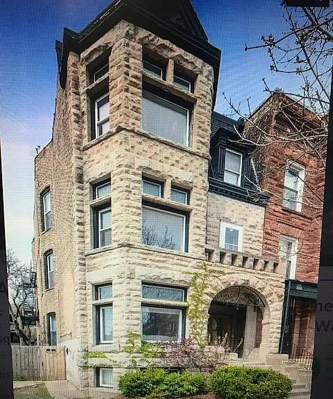 750 W Belden Ave #3 — Photo 2