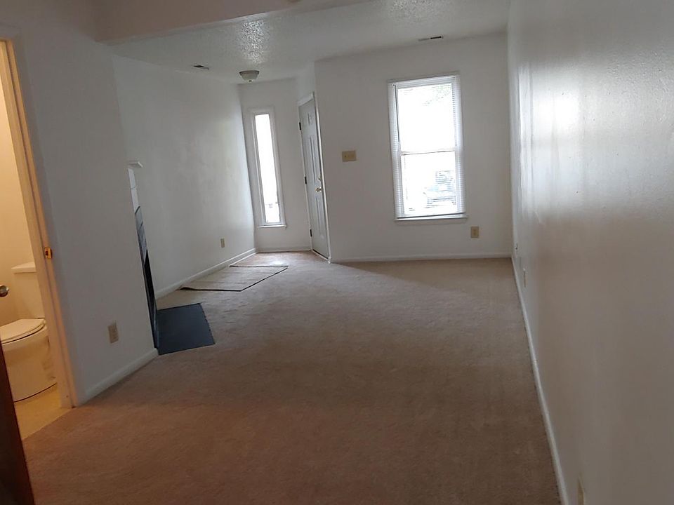 1st image of 2072 Elmhurst Ln