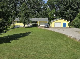 375 Slate Creek Rd, Elizabeth, WV 26143