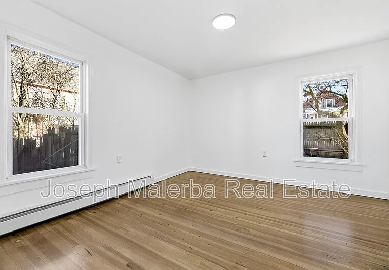 159 Connecticut Ave #2 — Photo 18