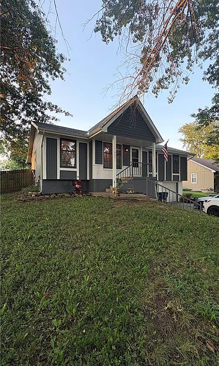 1st image of 901 Valley Woods Dr