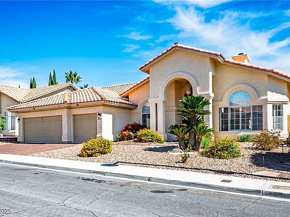 2nd image of 9104 Lazy Hill Cir
