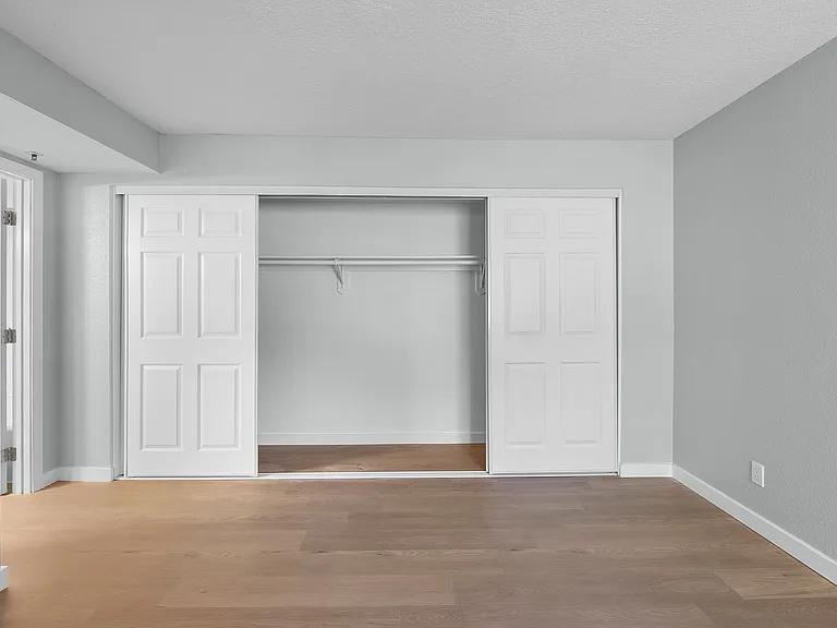 Crestwood Apartment Homes — Photo 43