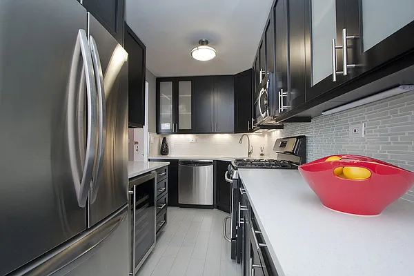 Sold by NextStopNY | media 21