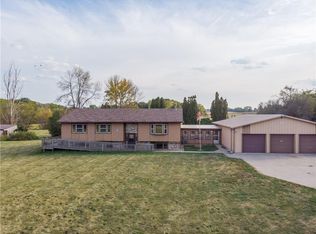 3711 SE Brooks Dr, Des Moines, IA 50320