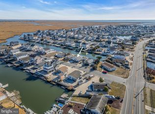 106 E Boat Dr, Little Egg Harbor, NJ 08087