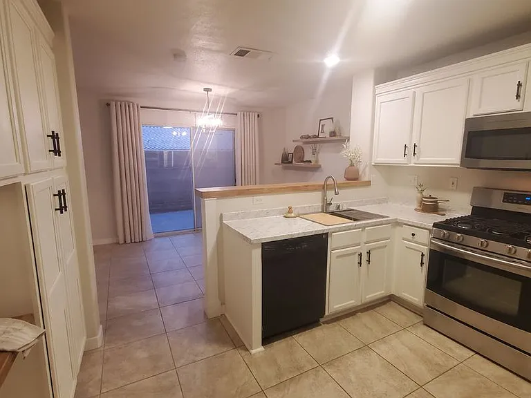 4808 Leadership Ct — Photo 10