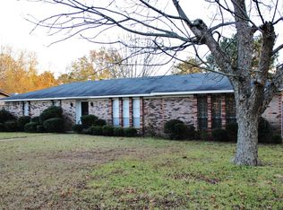 2816 Jamestown Rd, Hattiesburg, MS 39402