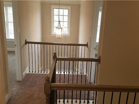 4th image of 2275 Ginger Lake Dr NE