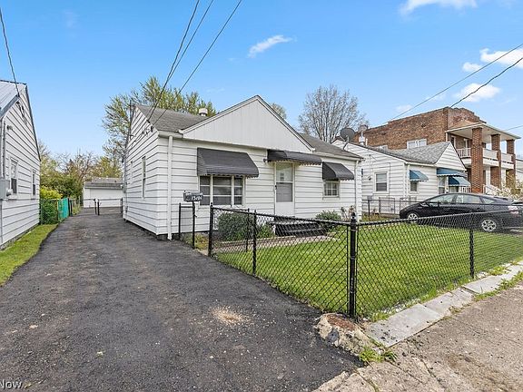 2nd image of 13101 Wilton Ave
