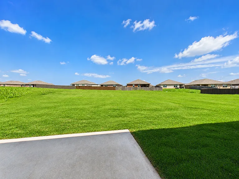 135 Whitner Dr — Photo 12
