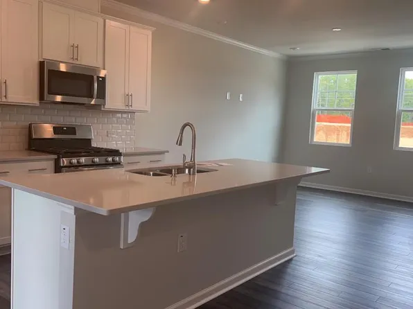 1632 Kipp Ln, Apex, NC