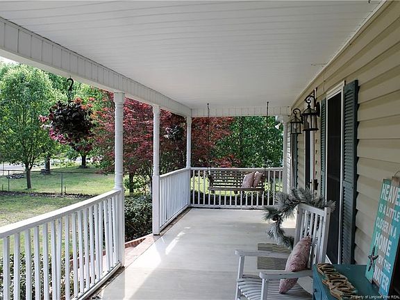 2nd image of 2564 Lake Upchurch Dr